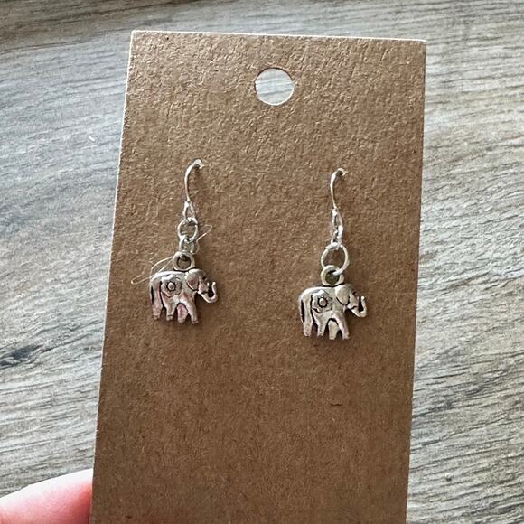 Elephant earrings silver BOGO FREE - Picture 3 of 3